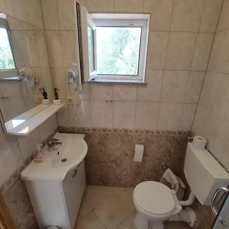 Studio 8660c * Vinišće